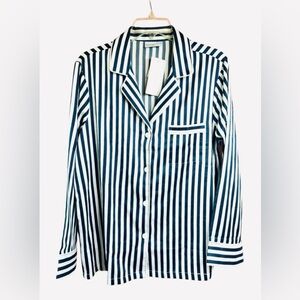 Serendelicacy Blue and White Long Sleeve Button Down Pajama Top Size M N…